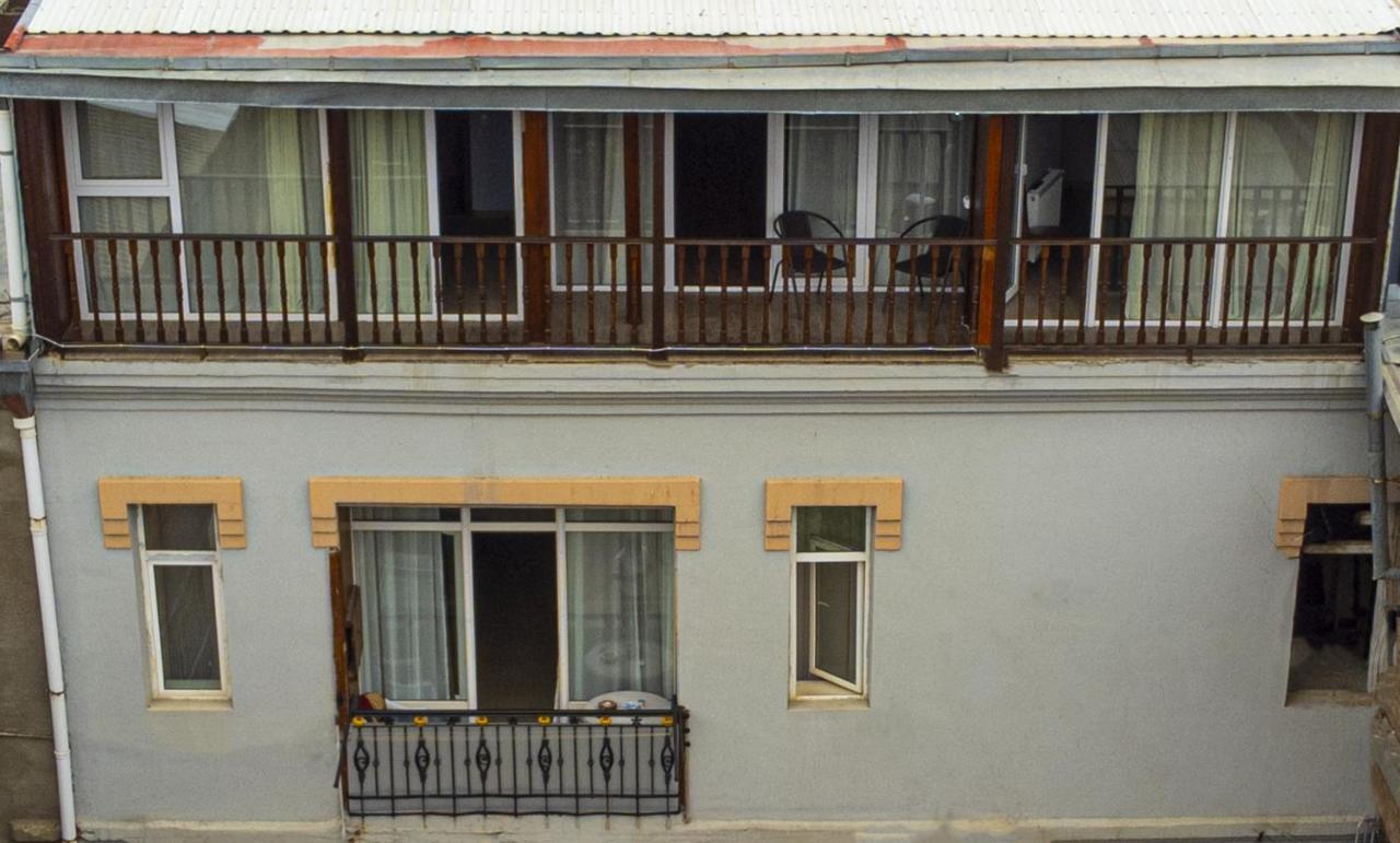 Family Hotel Avlabar Tiflis Exterior foto