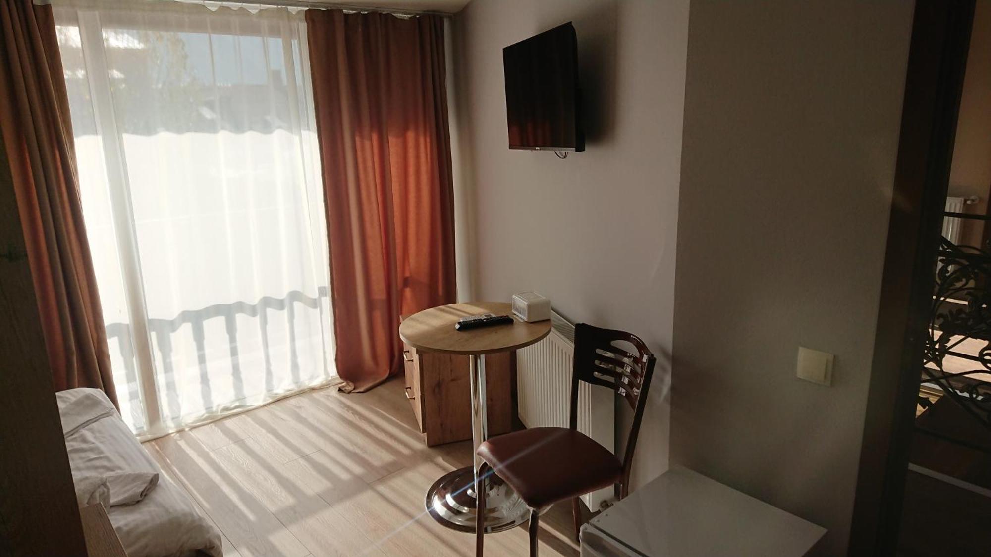 Family Hotel Avlabar Tiflis Exterior foto
